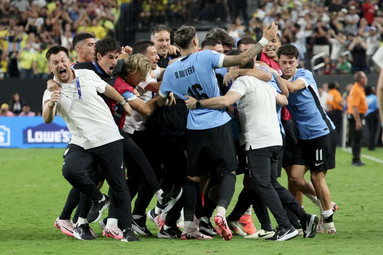 Uruguay Pudotti Brasilian Copa Américasta - Välieräparit Selvillä ...